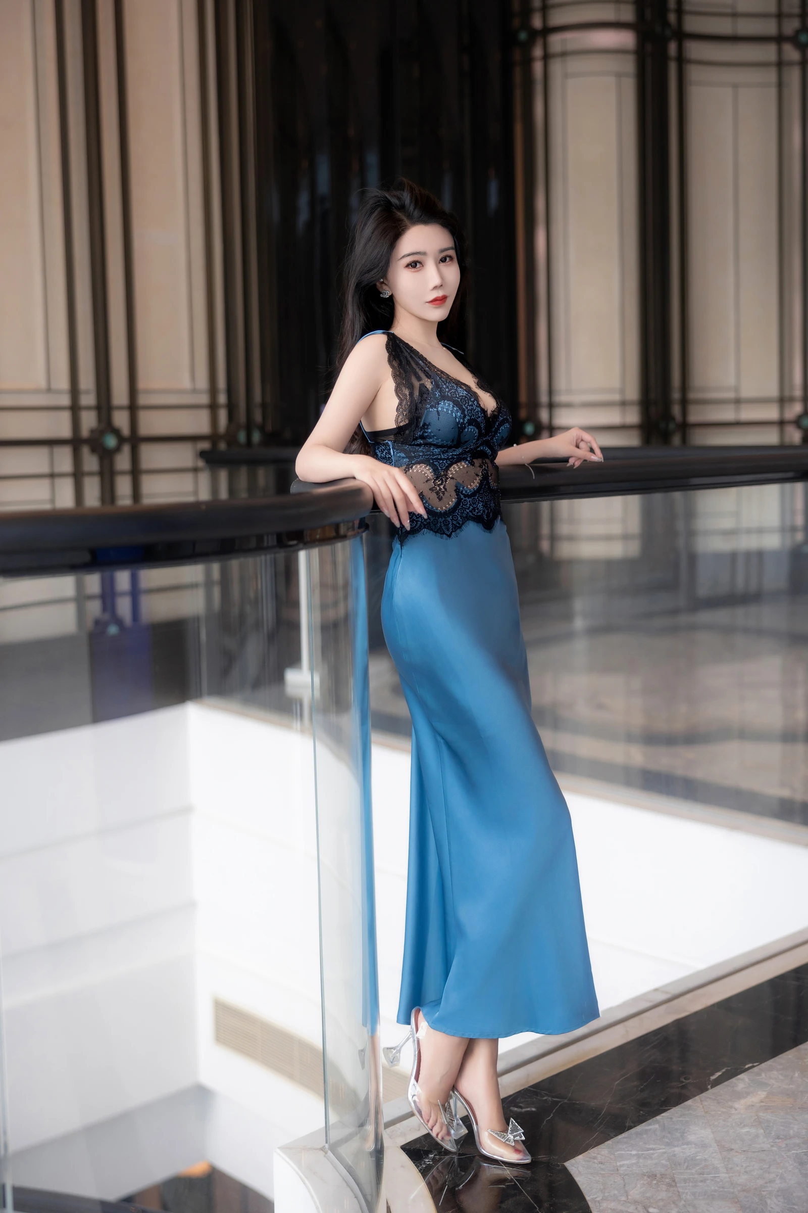 李若汐---蓝色情趣内衣-[81P-698MB]-5.webp